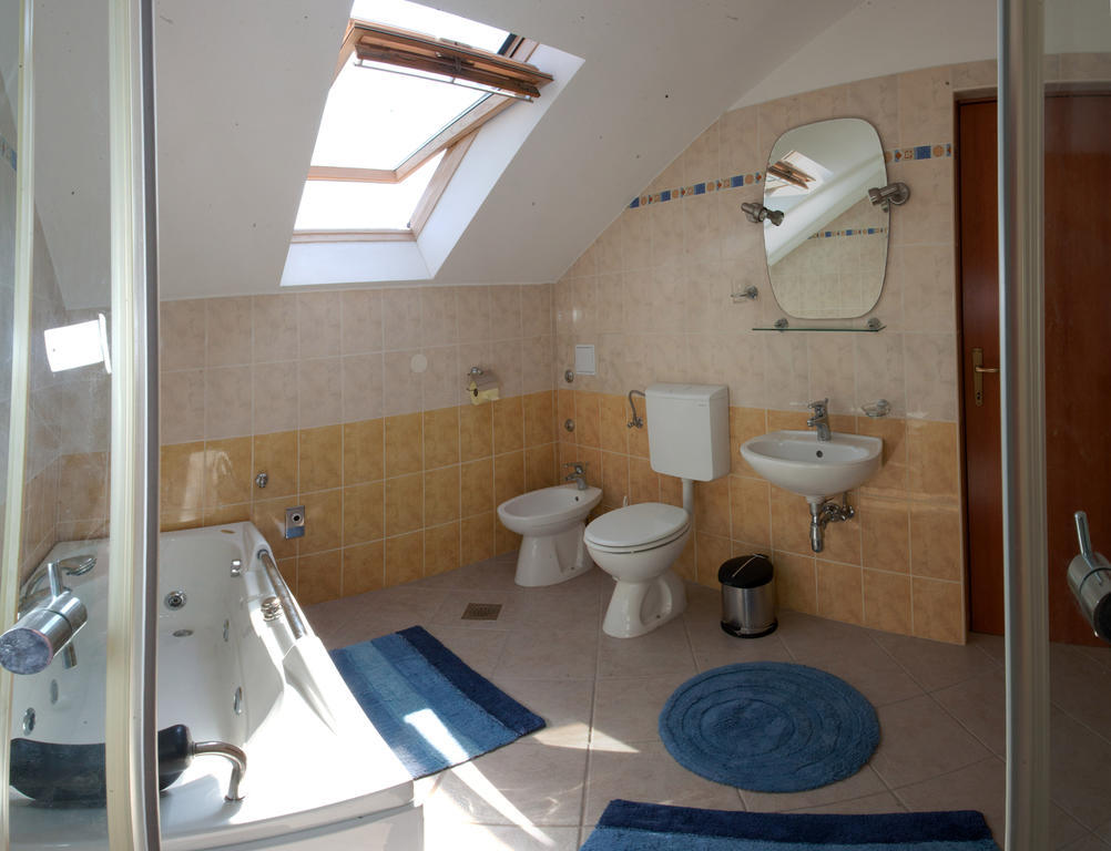 Yacht Beach Apartments Kaštela Exteriér fotografie