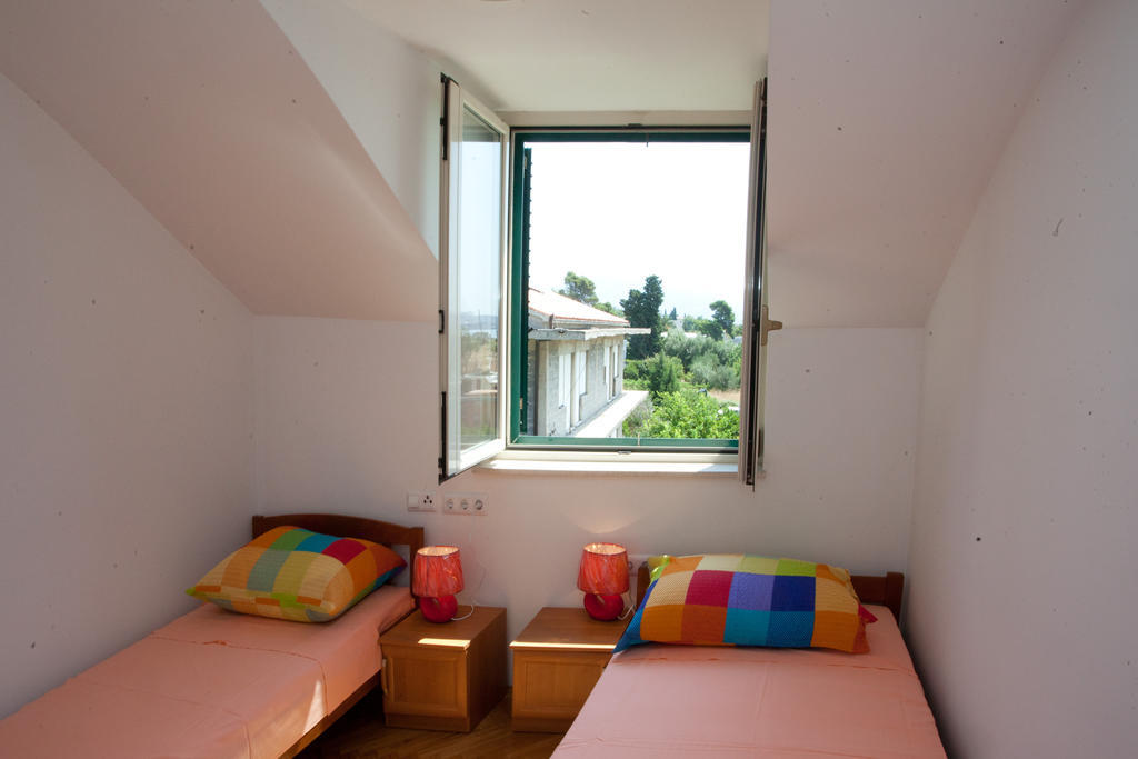 Yacht Beach Apartments Kaštela Pokoj fotografie